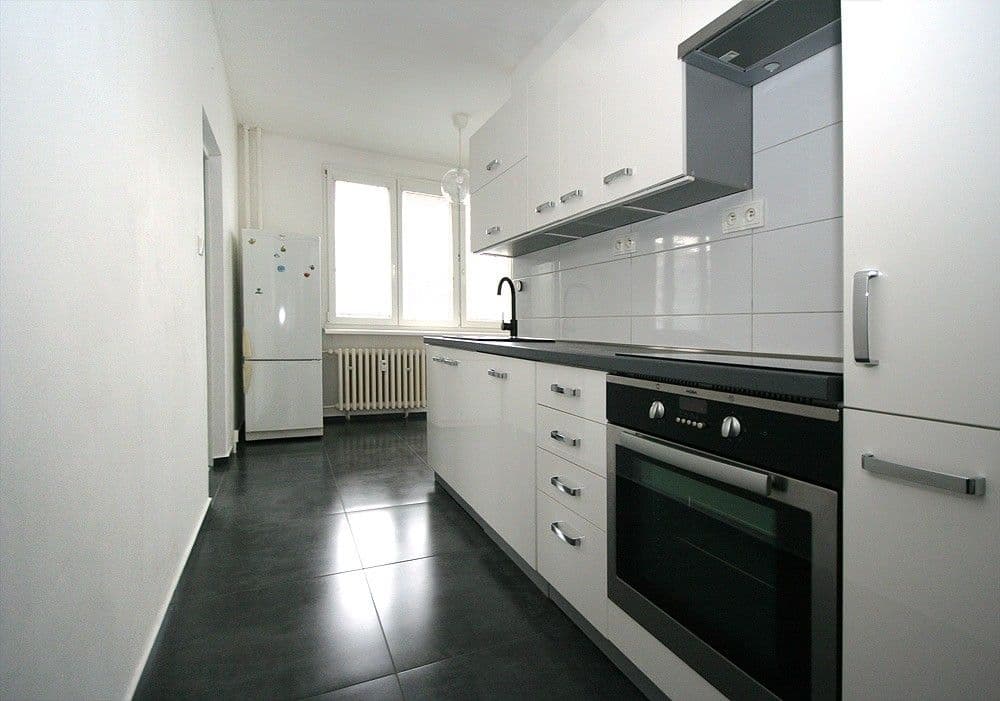 Pronájem bytu 2+1 60 m², Pod Parkem, Ústí nad Labem, Ústecký kraj Pronájem bytu 2+1 60 m², Pod Parkem, Ústí nad Labem, Ústecký kraj