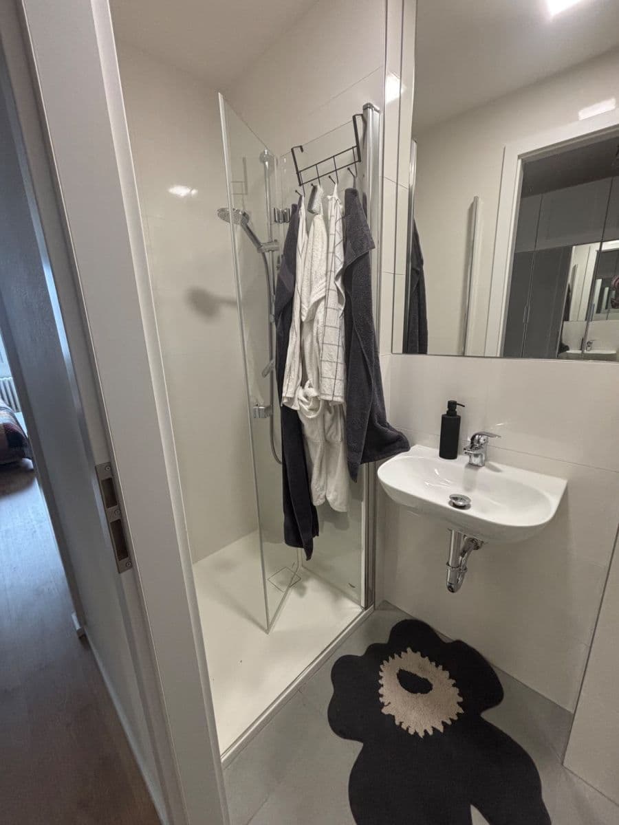 Pronájem bytu 1+kk 33 m², Čenětická, Praha, Praha Pronájem bytu 1+kk 33 m², Čenětická, Praha, Praha