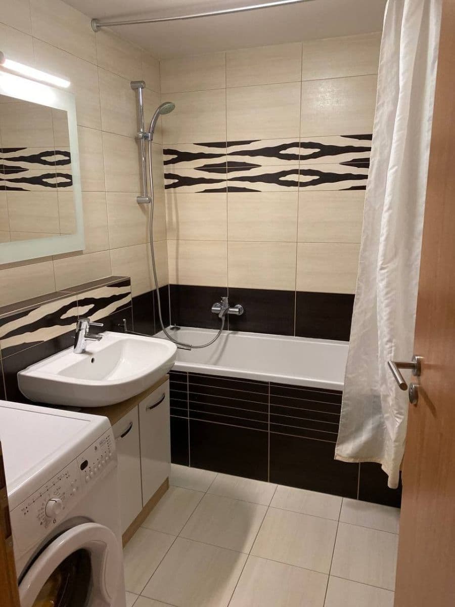 Pronájem bytu 2+1 64 m², Rostovská, Praha, Praha Pronájem bytu 2+1 64 m², Rostovská, Praha, Praha