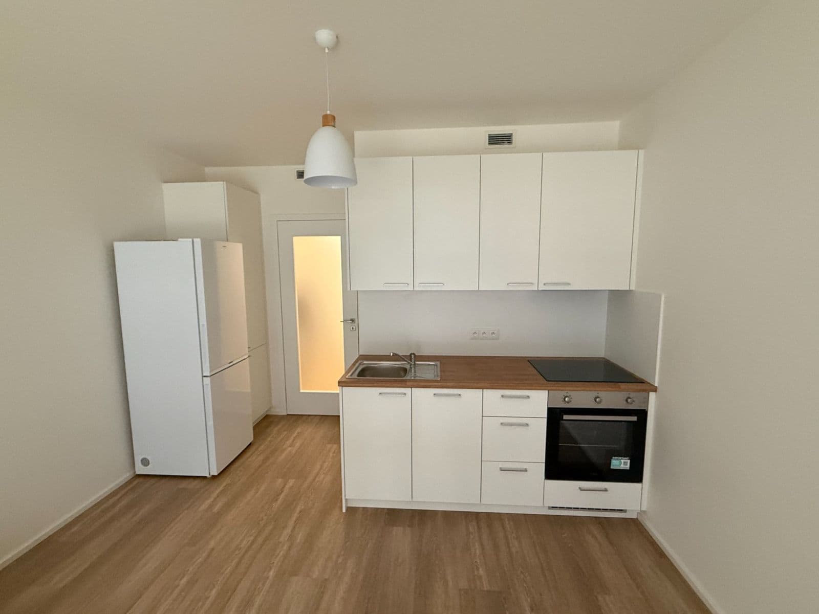 Pronájem bytu 1+kk 32 m², Poděbradská, Praha, Praha Pronájem bytu 1+kk 32 m², Poděbradská, Praha, Praha