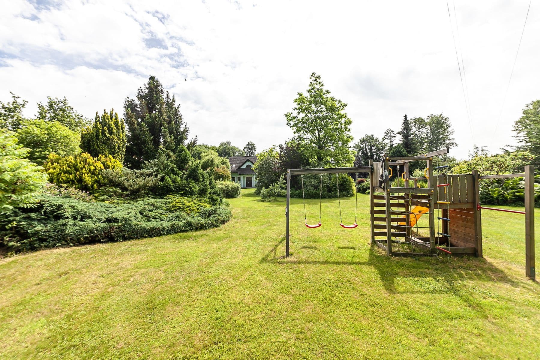 Prodej domu 152 m², pozemek 3.220 m², Na Červeném Hrádku, Sedlčany, Středočeský kraj Prodej domu 152 m², pozemek 3.220 m², Na Červeném Hrádku, Sedlčany, Středočeský kraj