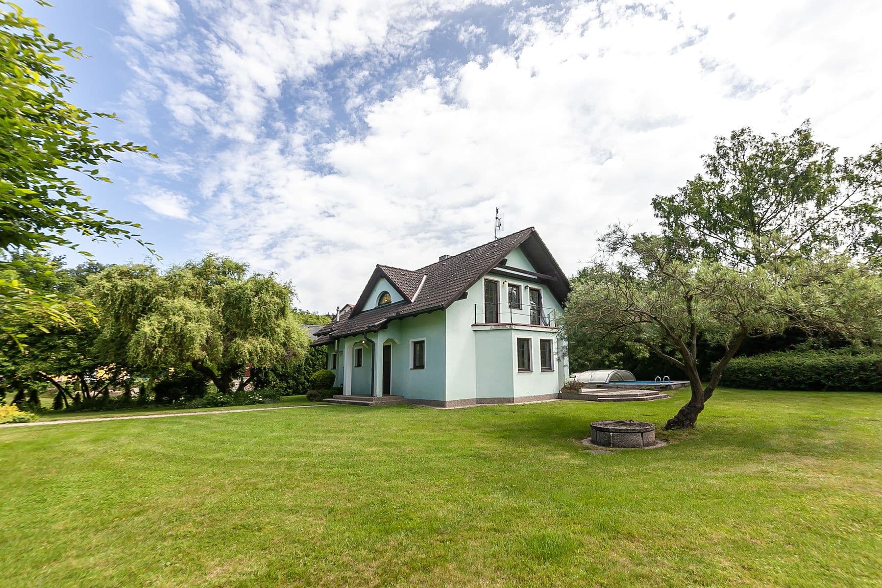 Prodej domu 152 m², pozemek 3.220 m², Na Červeném Hrádku, Sedlčany, Středočeský kraj Prodej domu 152 m², pozemek 3.220 m², Na Červeném Hrádku, Sedlčany, Středočeský kraj