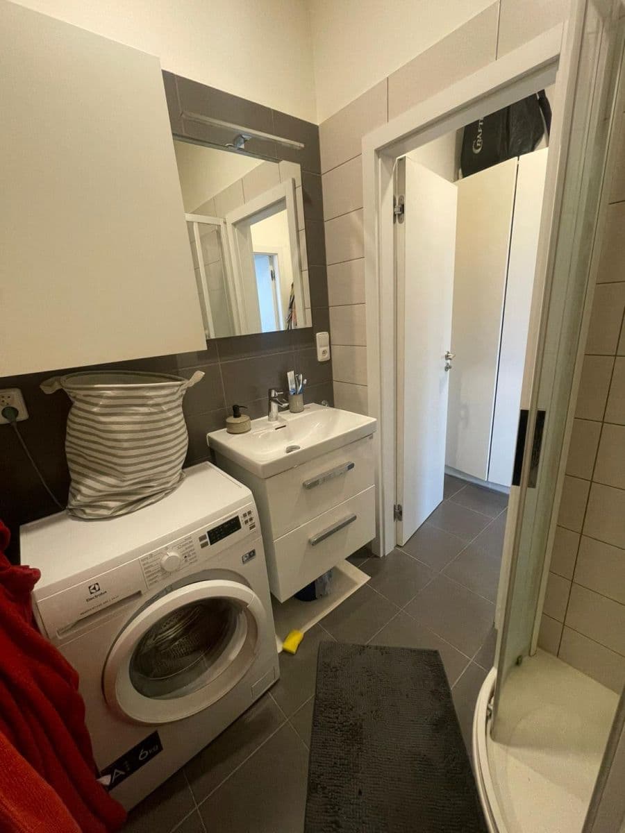 Pronájem bytu 1+kk 27 m², Sokolovská, Praha, Praha Pronájem bytu 1+kk 27 m², Sokolovská, Praha, Praha