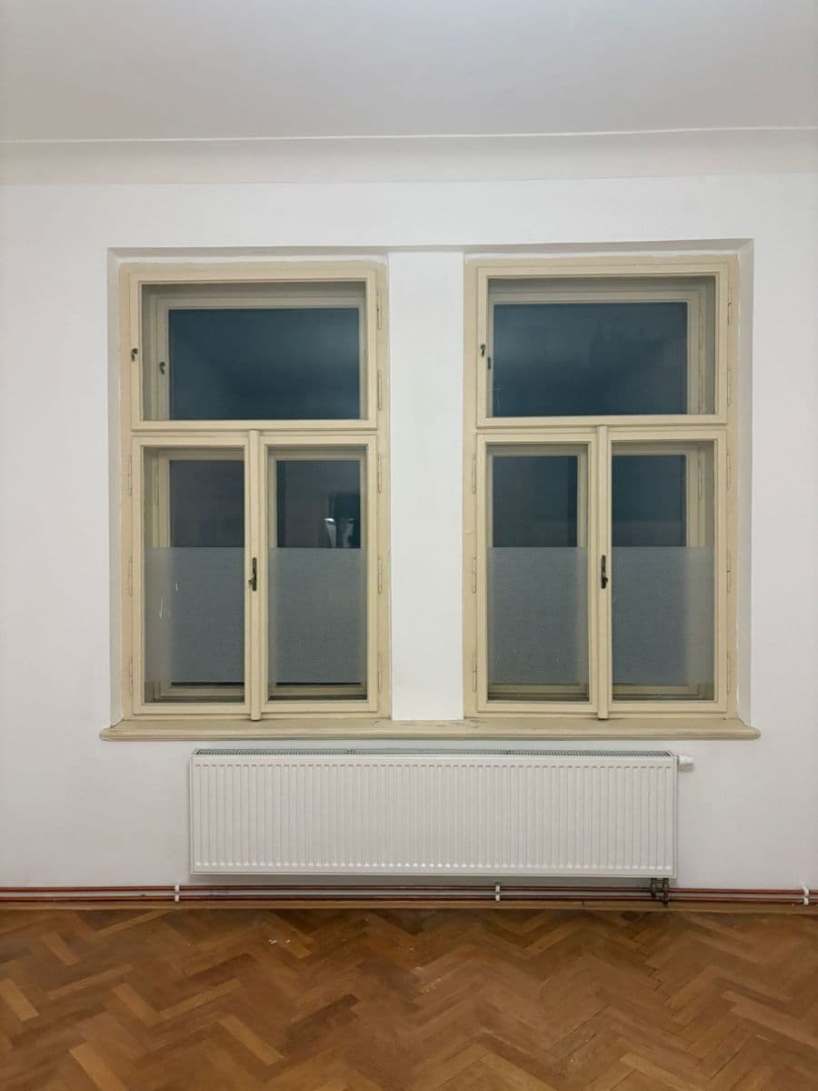 Pronájem bytu 4+1 26 m², Mánesova, Praha, Praha Pronájem bytu 4+1 26 m², Mánesova, Praha, Praha