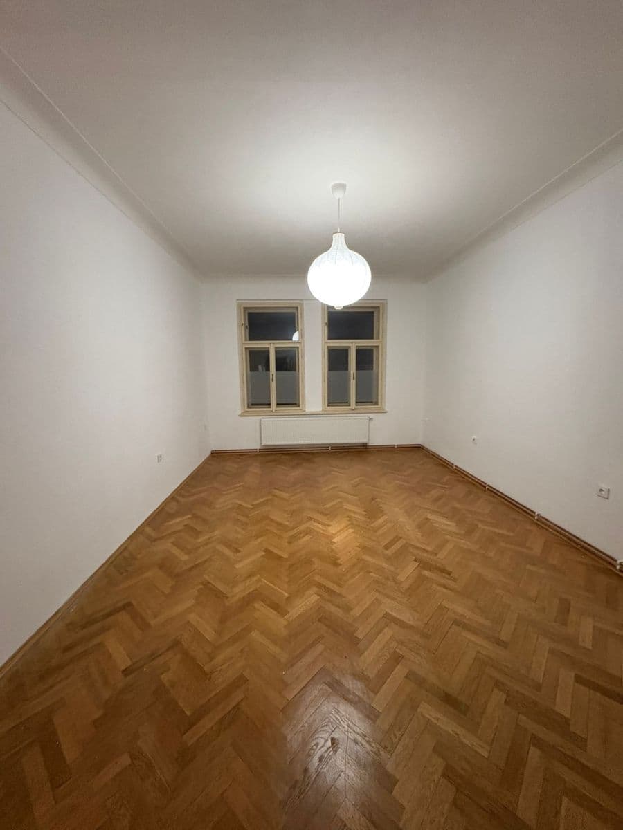 Pronájem bytu 4+1 26 m², Mánesova, Praha, Praha Pronájem bytu 4+1 26 m², Mánesova, Praha, Praha