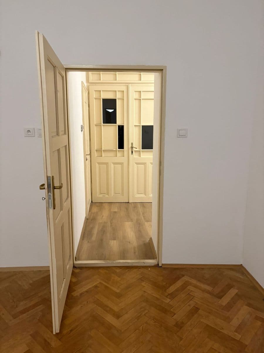 Pronájem bytu 4+1 26 m², Mánesova, Praha, Praha Pronájem bytu 4+1 26 m², Mánesova, Praha, Praha