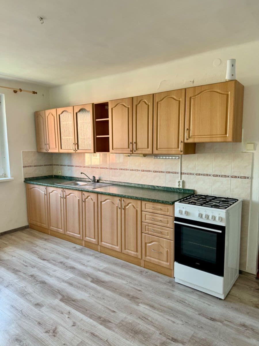 Prodej bytu 2+1 55 m², Zahradní, Horní Slavkov, Karlovarský kraj Prodej bytu 2+1 55 m², Zahradní, Horní Slavkov, Karlovarský kraj