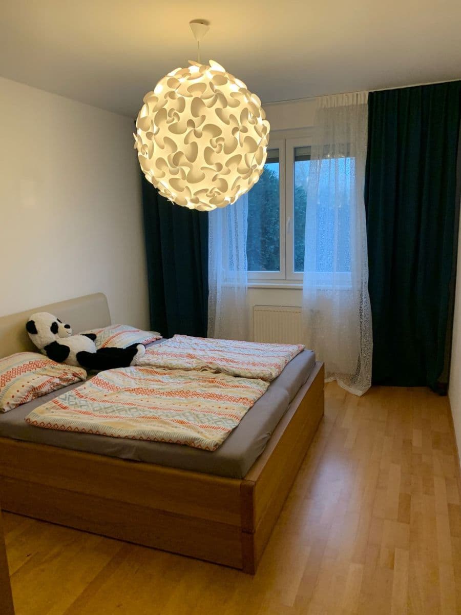 Pronájem bytu 2+kk 55 m², Marie Podvalové, Praha, Praha Pronájem bytu 2+kk 55 m², Marie Podvalové, Praha, Praha