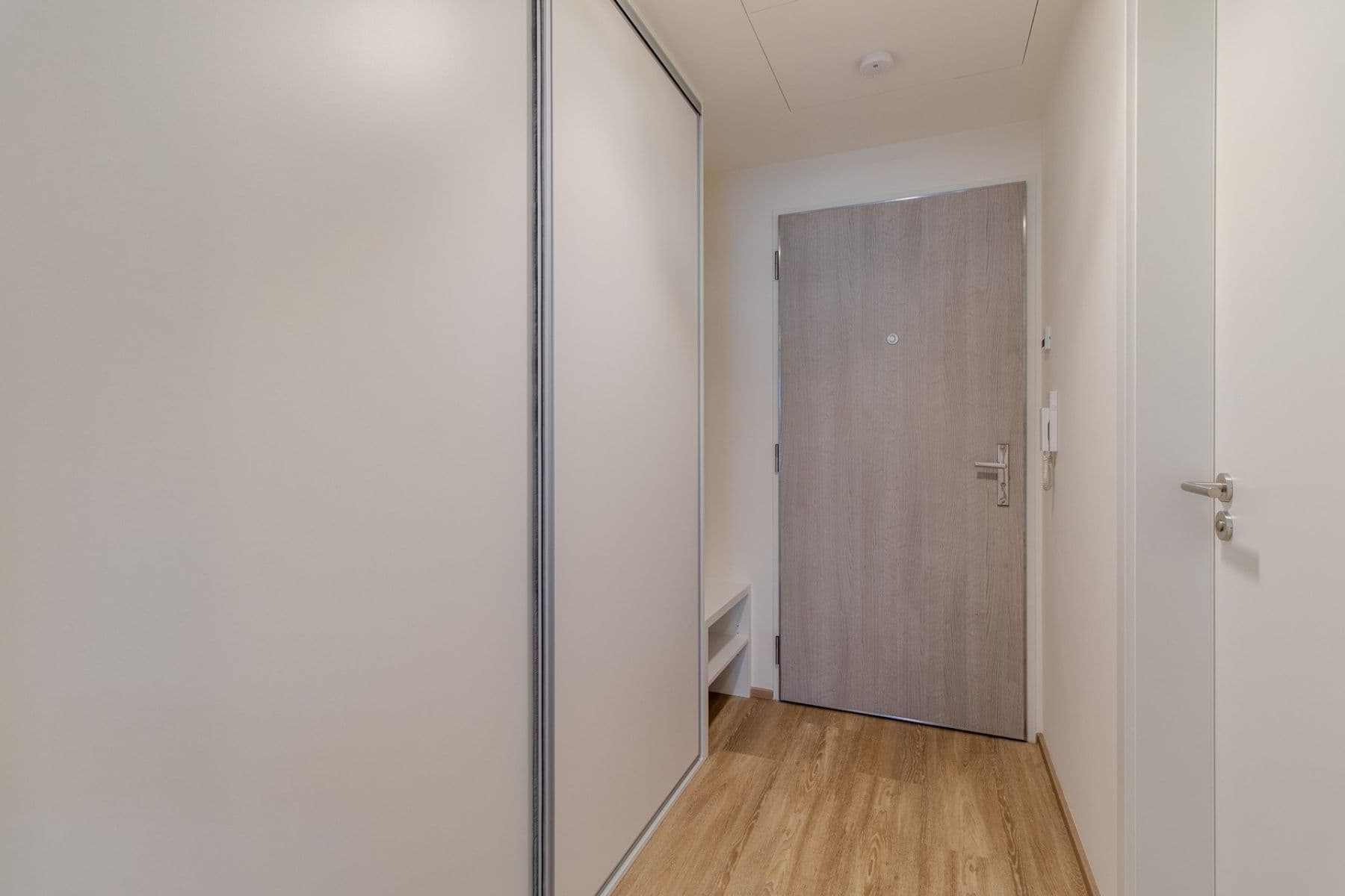 Pronájem bytu 1+kk 30 m², Poděbradská, Praha, Praha Pronájem bytu 1+kk 30 m², Poděbradská, Praha, Praha