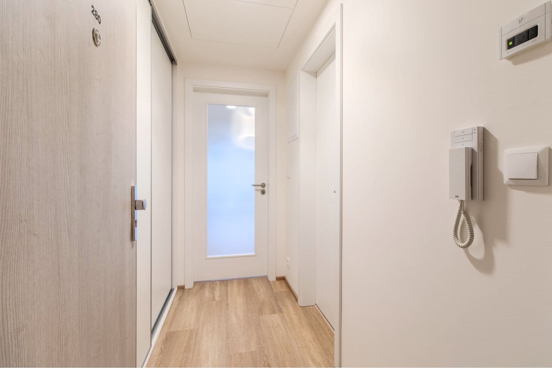 Pronájem bytu 1+kk 30 m², Poděbradská, Praha, Praha Pronájem bytu 1+kk 30 m², Poděbradská, Praha, Praha