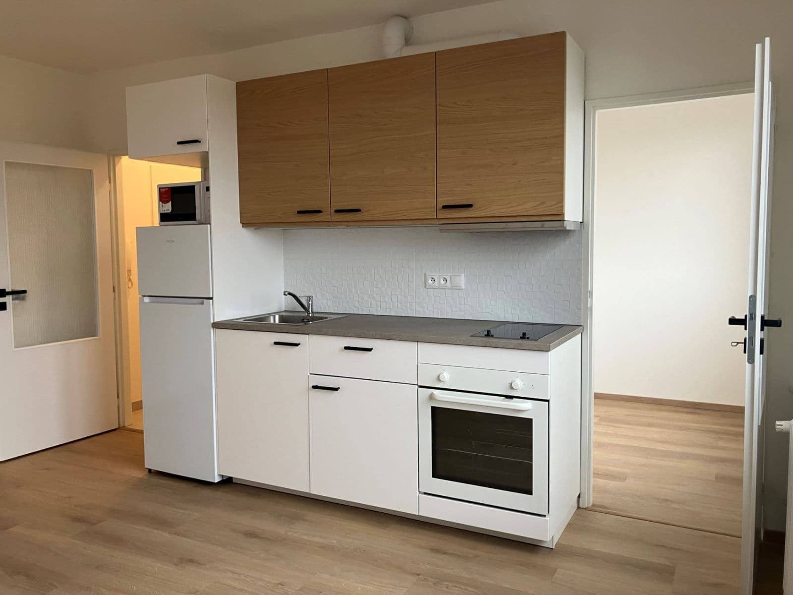 Pronájem bytu 1+1 27 m², Varnsdorfská, Praha, Praha Pronájem bytu 1+1 27 m², Varnsdorfská, Praha, Praha