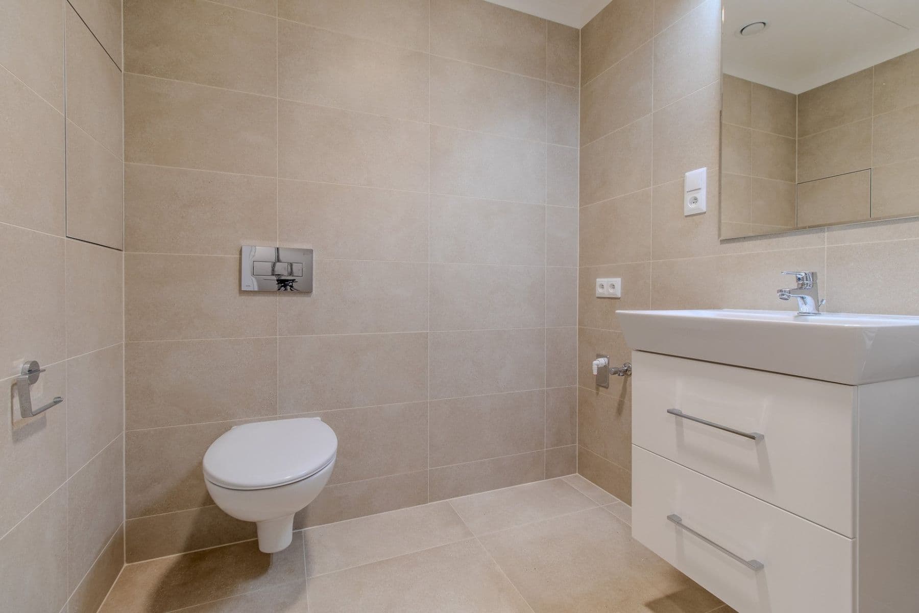 Pronájem bytu 1+kk 30 m², Poděbradská, Praha, Praha Pronájem bytu 1+kk 30 m², Poděbradská, Praha, Praha