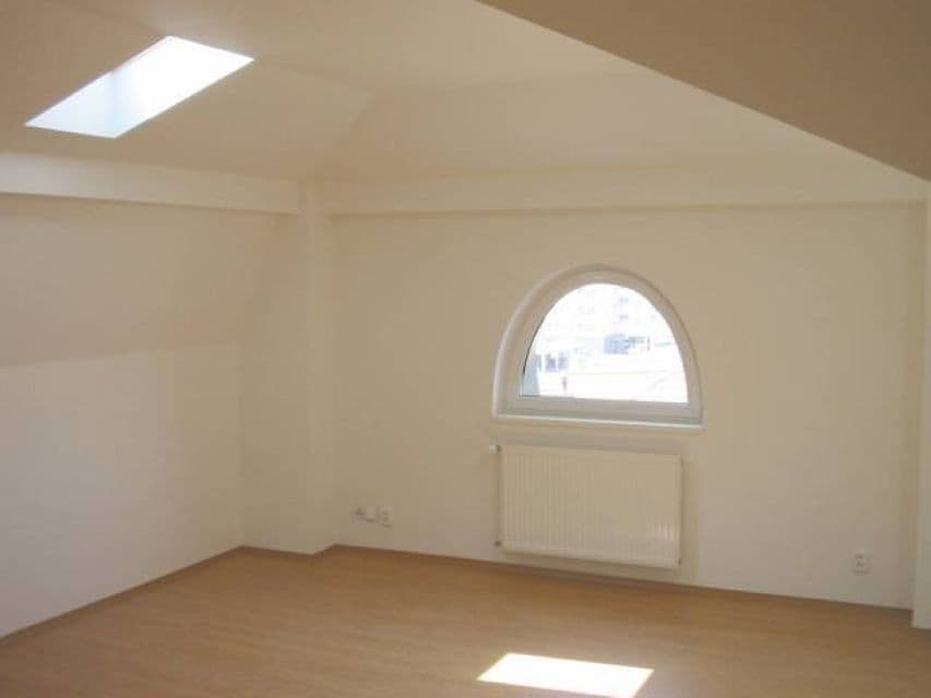 Pronájem bytu 2+kk 91 m², Černokostelecká, Praha, Praha Pronájem bytu 2+kk 91 m², Černokostelecká, Praha, Praha