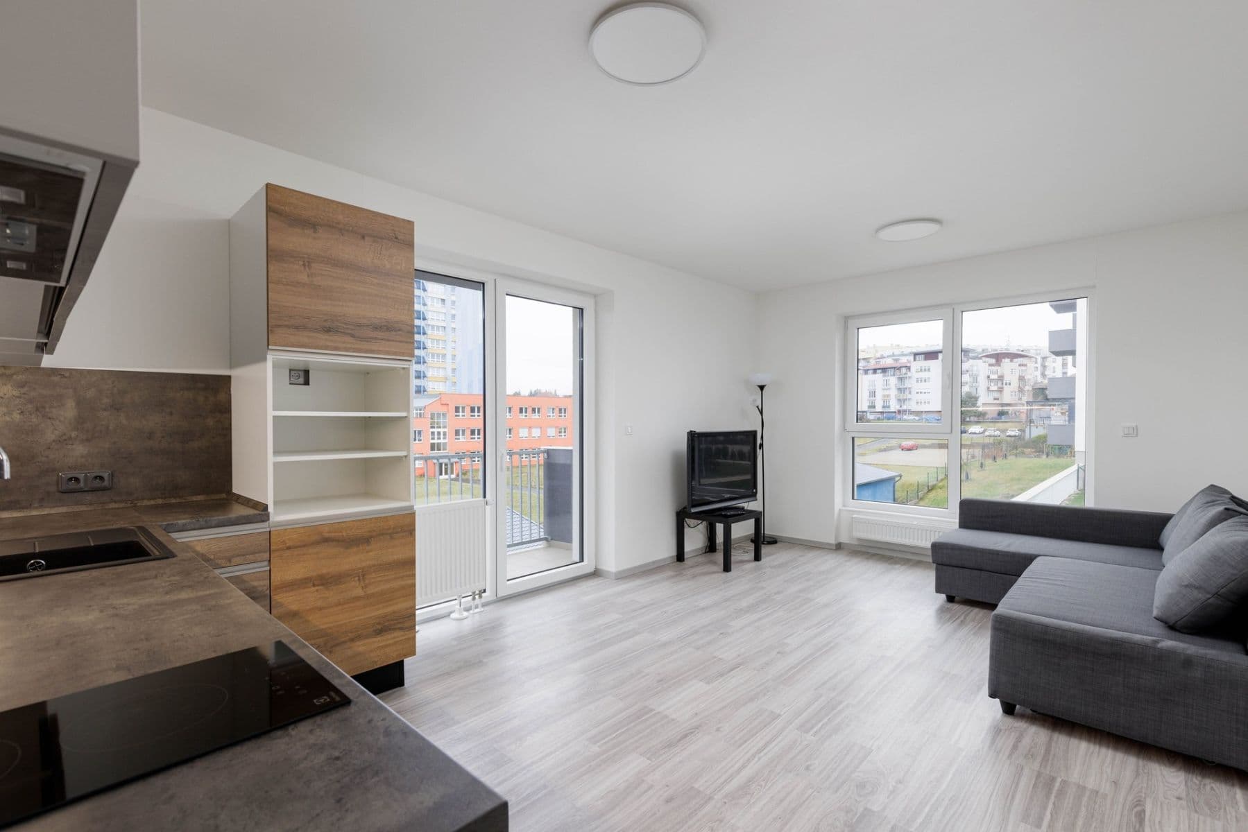 Pronájem bytu 1+kk 36 m², Za černým mostem, Praha, Praha Pronájem bytu 1+kk 36 m², Za černým mostem, Praha, Praha