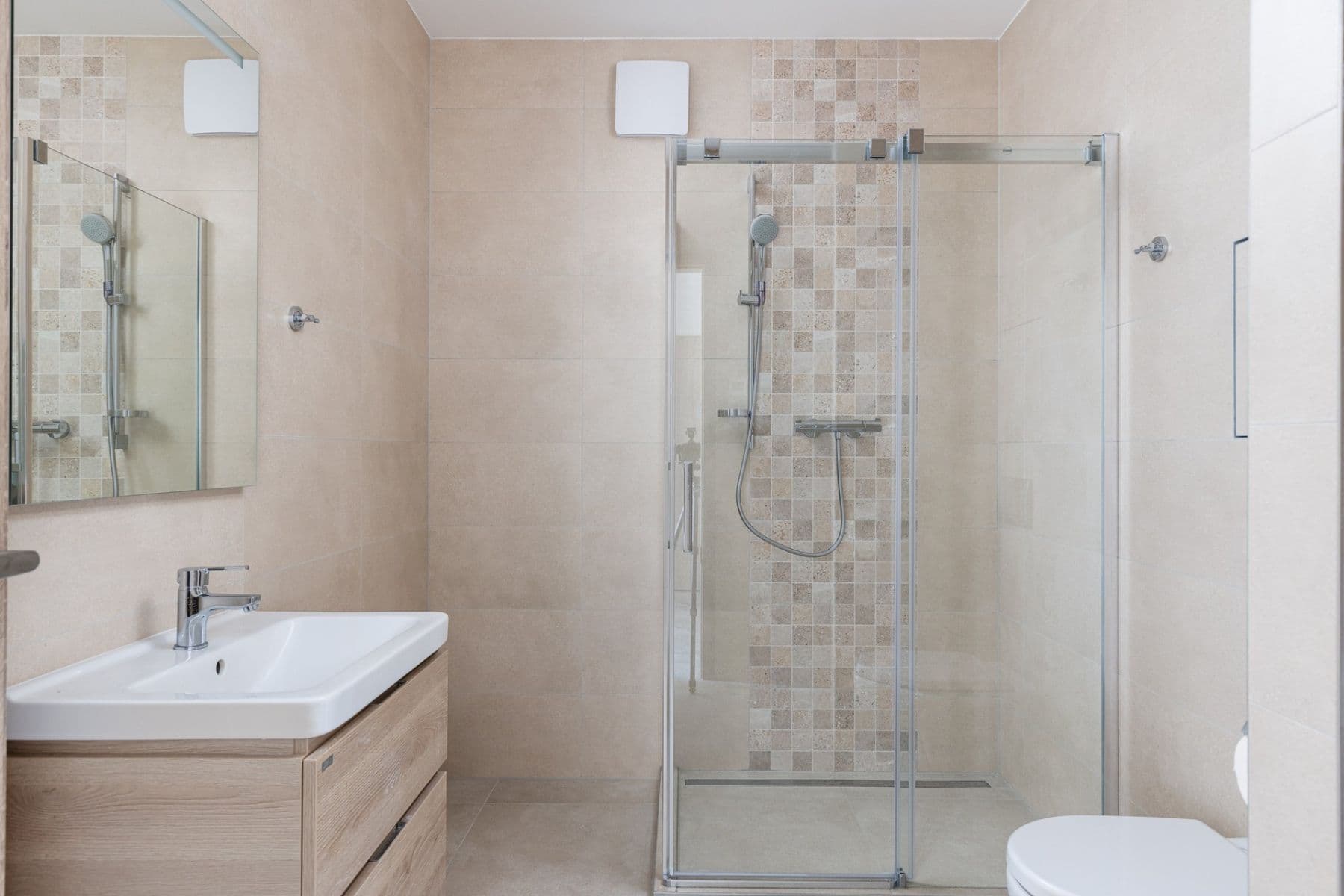 Pronájem bytu 2+kk 65 m², Pavla Beneše, Praha, Praha Pronájem bytu 2+kk 65 m², Pavla Beneše, Praha, Praha