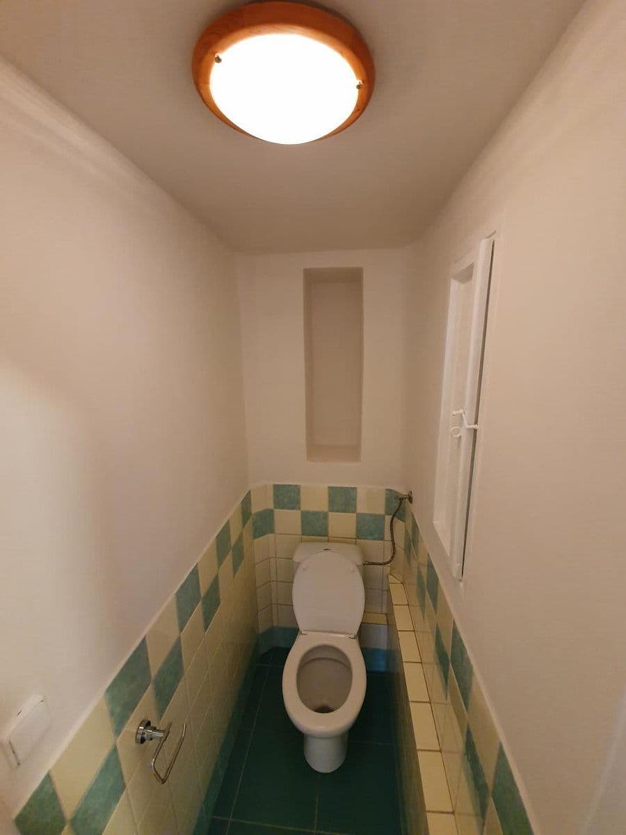 Pronájem bytu 1+1 45 m², Kralická, Praha, Praha Pronájem bytu 1+1 45 m², Kralická, Praha, Praha