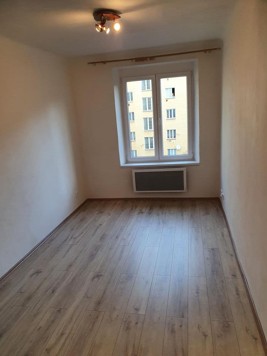 Pronájem bytu 1+1 45 m², Kralická, Praha, Praha Pronájem bytu 1+1 45 m², Kralická, Praha, Praha