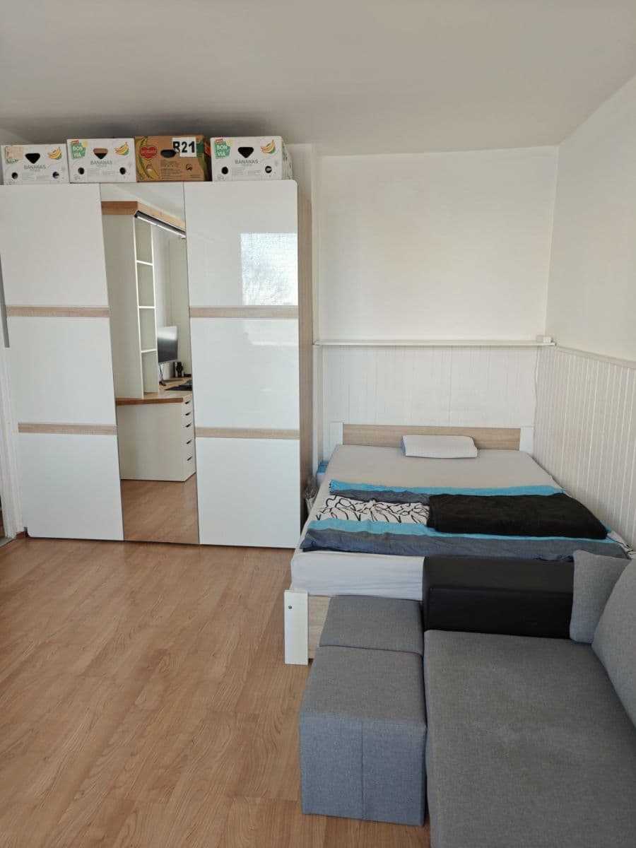 Pronájem bytu 1+1 32 m², Jabloňová, Praha, Praha Pronájem bytu 1+1 32 m², Jabloňová, Praha, Praha