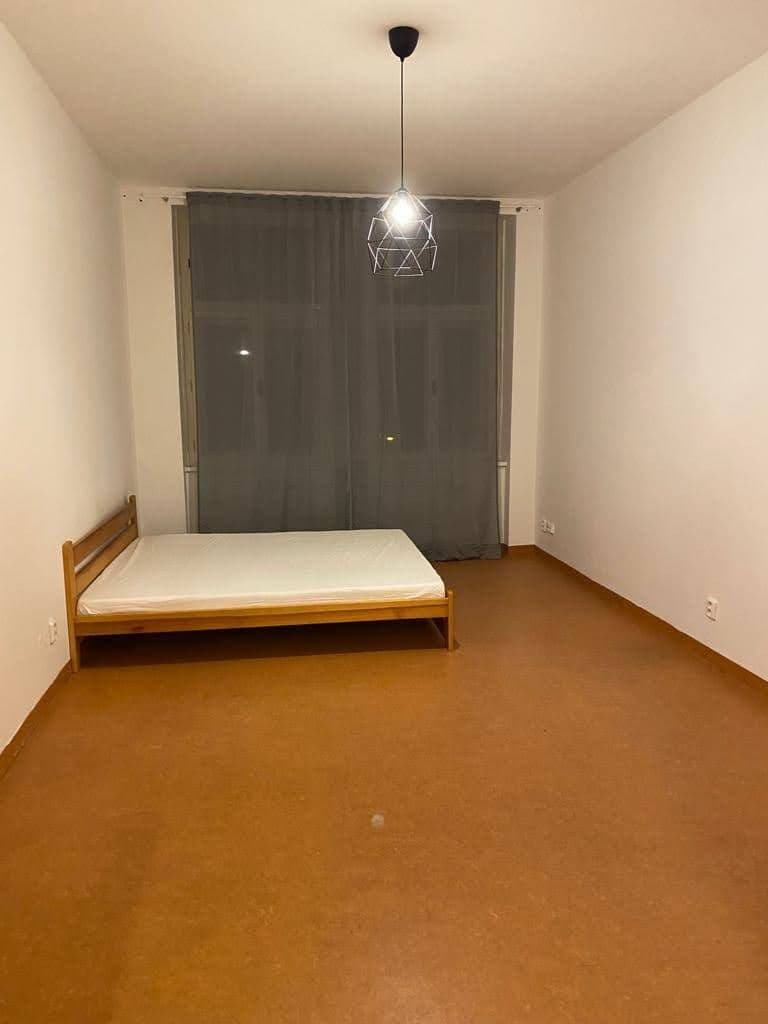 Pronájem bytu 1+kk 37 m², Grafická, Praha, Praha Pronájem bytu 1+kk 37 m², Grafická, Praha, Praha
