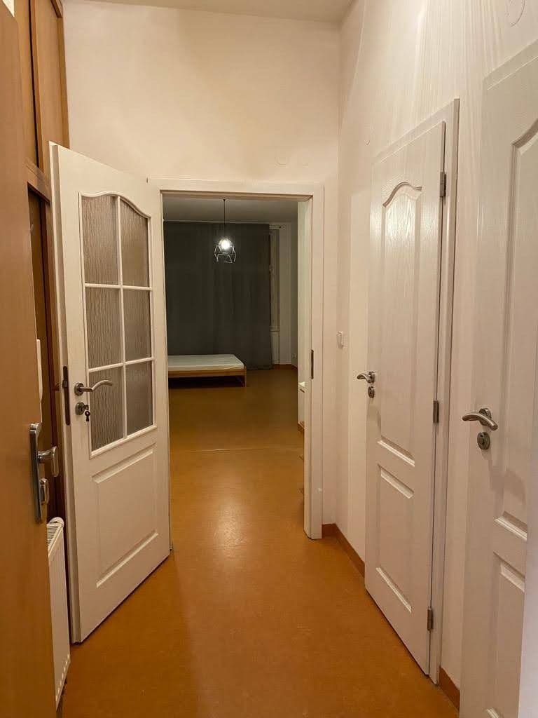 Pronájem bytu 1+kk 37 m², Grafická, Praha, Praha Pronájem bytu 1+kk 37 m², Grafická, Praha, Praha