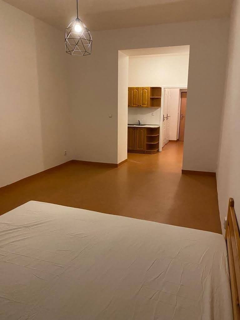 Pronájem bytu 1+kk 37 m², Grafická, Praha, Praha Pronájem bytu 1+kk 37 m², Grafická, Praha, Praha