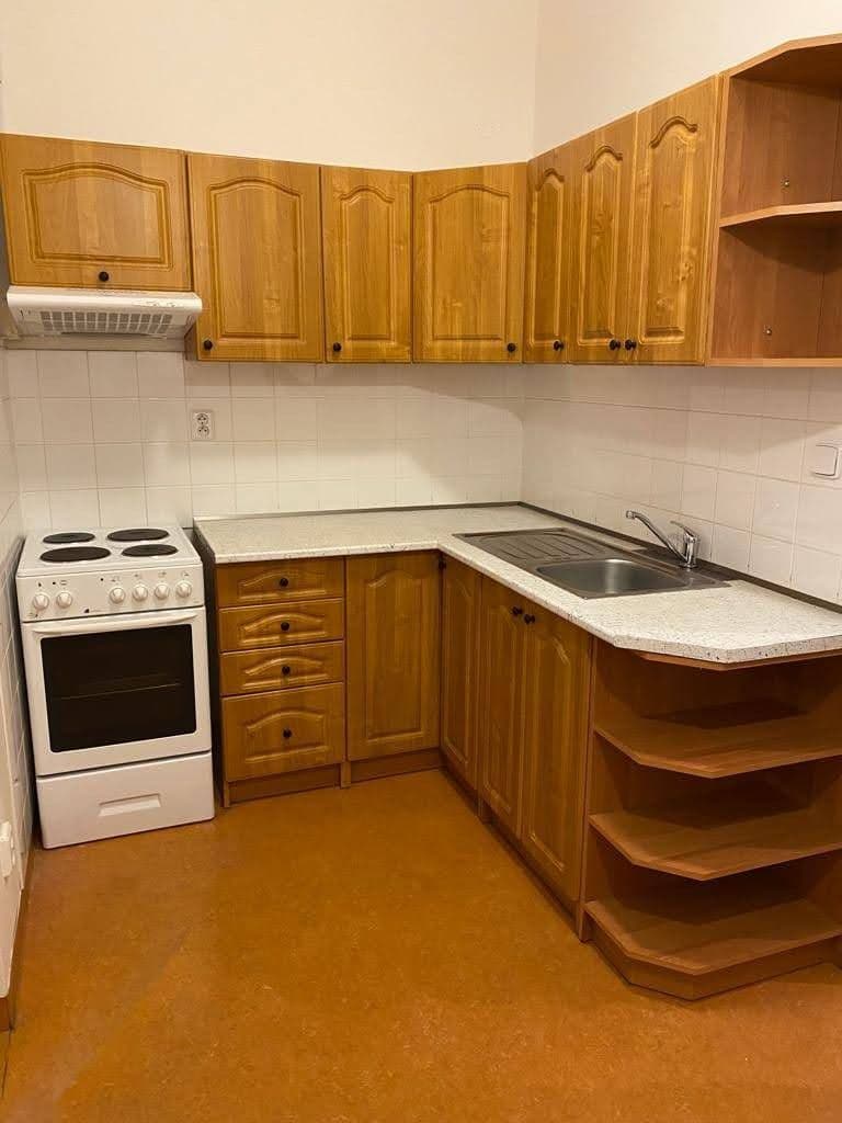 Pronájem bytu 1+kk 37 m², Grafická, Praha, Praha Pronájem bytu 1+kk 37 m², Grafická, Praha, Praha