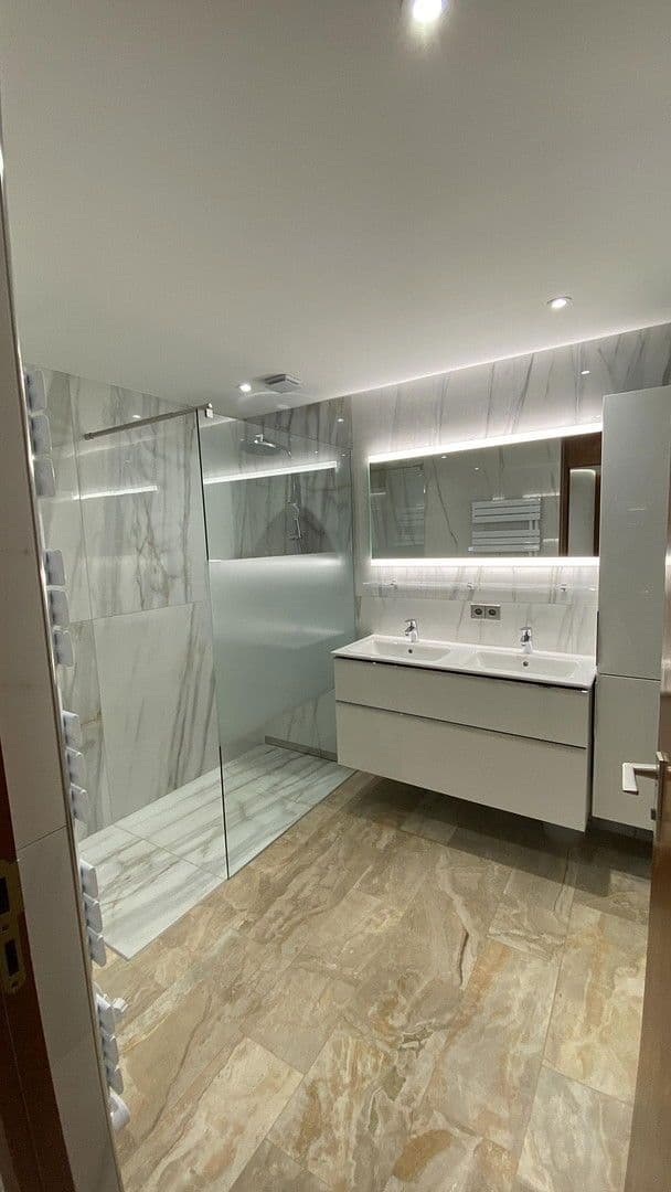 Pronájem bytu 3+1 99 m², Sindelfingen, Bádensko-Württembersko Pronájem bytu 3+1 99 m², Sindelfingen, Bádensko-Württembersko