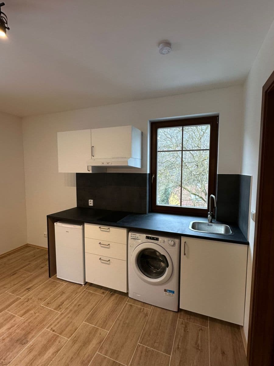 Pronájem bytu 1+kk 32 m², Na Cikánce, Praha, Praha Pronájem bytu 1+kk 32 m², Na Cikánce, Praha, Praha