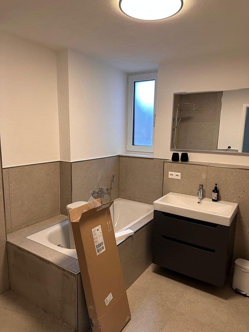 Pronájem bytu 5+kk 150 m², Nürtingen, Bádensko-Württembersko Pronájem bytu 5+kk 150 m², Nürtingen, Bádensko-Württembersko