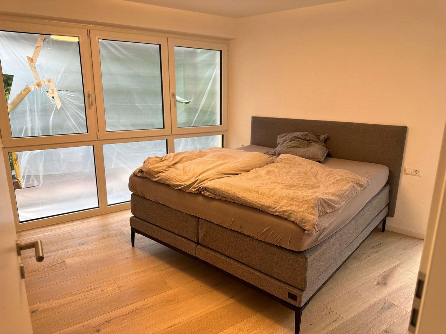 Pronájem bytu 5+kk 150 m², Nürtingen, Bádensko-Württembersko Pronájem bytu 5+kk 150 m², Nürtingen, Bádensko-Württembersko