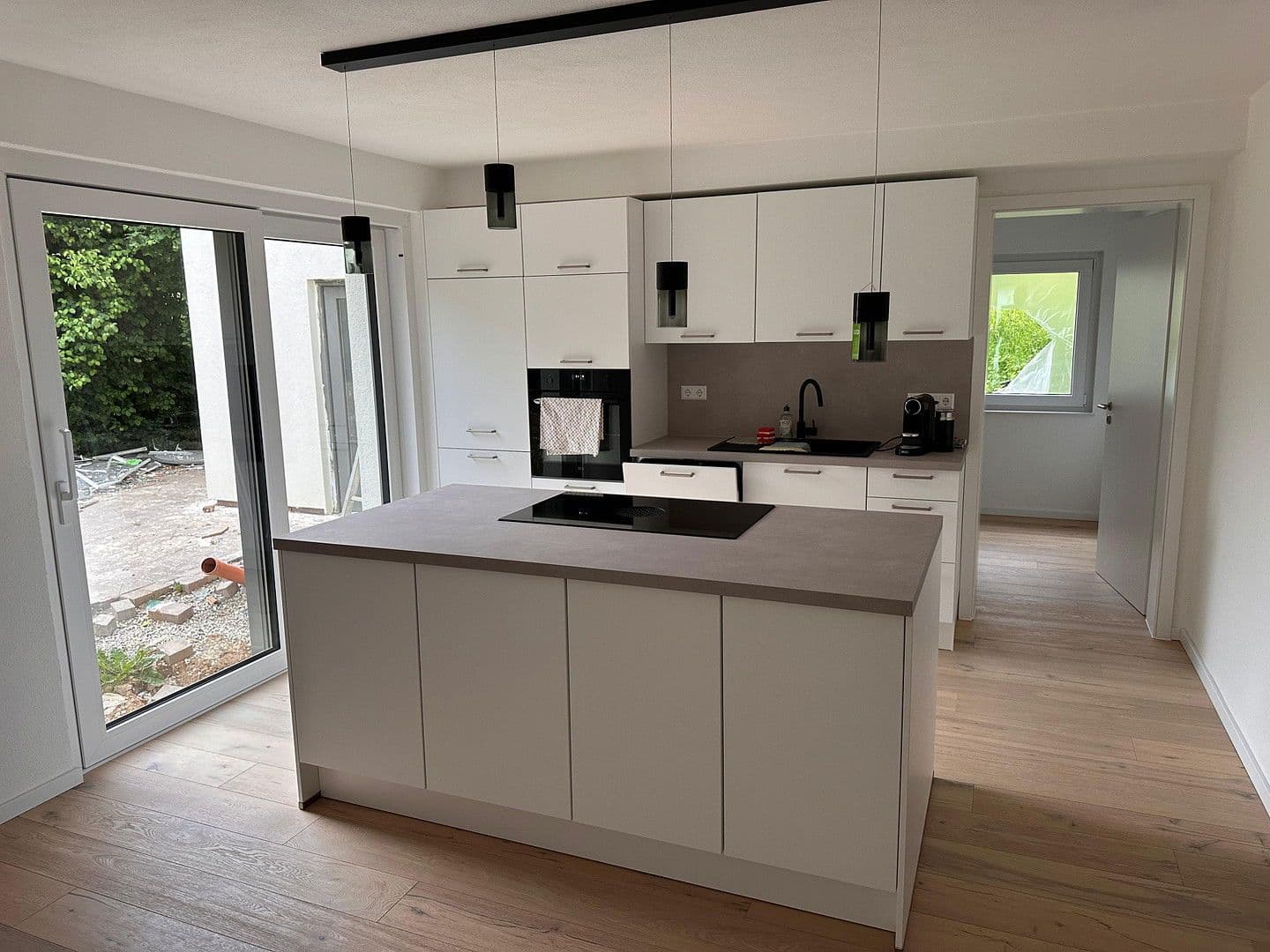 Pronájem bytu 5+kk 150 m², Nürtingen, Bádensko-Württembersko Pronájem bytu 5+kk 150 m², Nürtingen, Bádensko-Württembersko