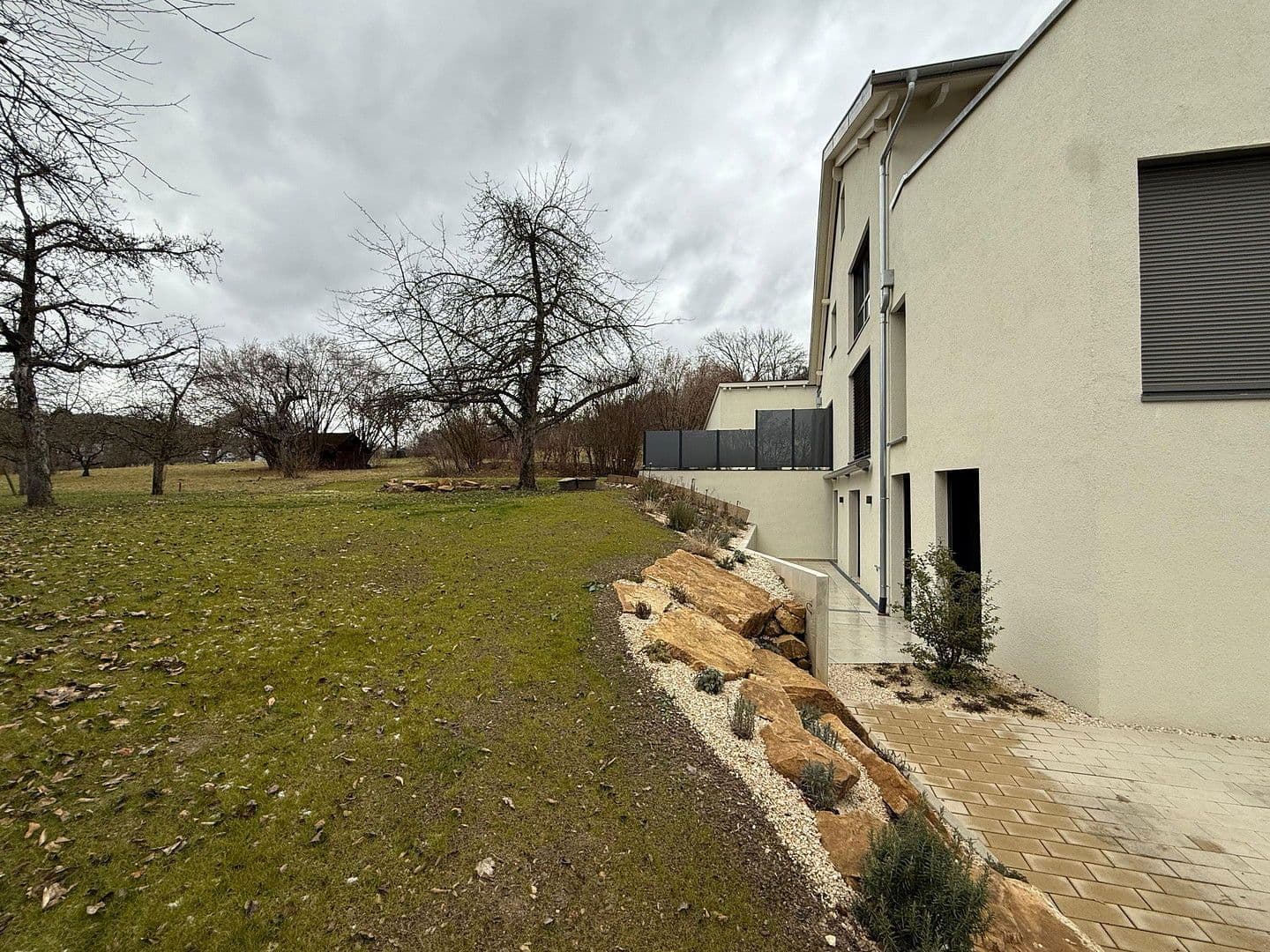 Pronájem bytu 5+kk 150 m², Nürtingen, Bádensko-Württembersko Pronájem bytu 5+kk 150 m², Nürtingen, Bádensko-Württembersko