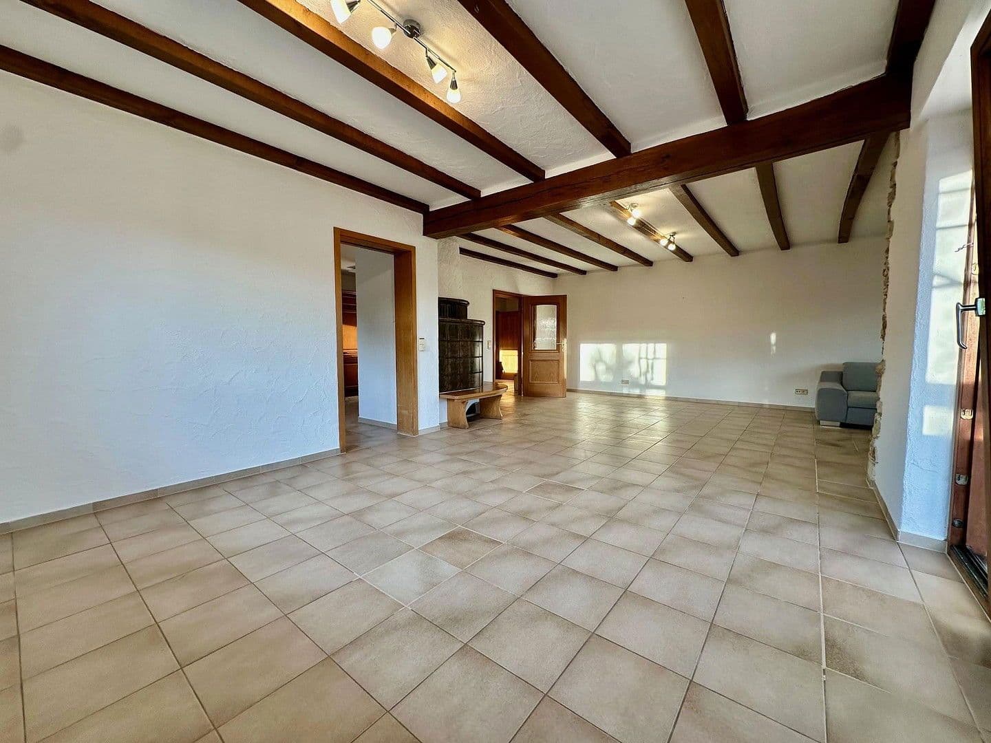 Pronájem bytu 3+kk 150 m², Aichtal, Bádensko-Württembersko Pronájem bytu 3+kk 150 m², Aichtal, Bádensko-Württembersko