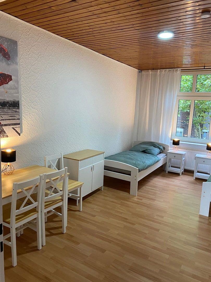 Prodej domu 385 m², pozemek 310 m², Papiermühlenstraße 6, Duisburg, Severní Porýní-Vestfálsko Prodej domu 385 m², pozemek 310 m², Papiermühlenstraße 6, Duisburg, Severní Porýní-Vestfálsko