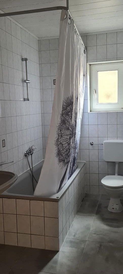 Prodej domu 385 m², pozemek 310 m², Papiermühlenstraße 6, Duisburg, Severní Porýní-Vestfálsko Prodej domu 385 m², pozemek 310 m², Papiermühlenstraße 6, Duisburg, Severní Porýní-Vestfálsko