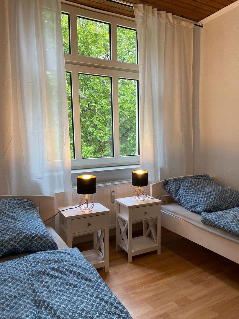 Prodej domu 385 m², pozemek 310 m², Papiermühlenstraße 6, Duisburg, Severní Porýní-Vestfálsko Prodej domu 385 m², pozemek 310 m², Papiermühlenstraße 6, Duisburg, Severní Porýní-Vestfálsko