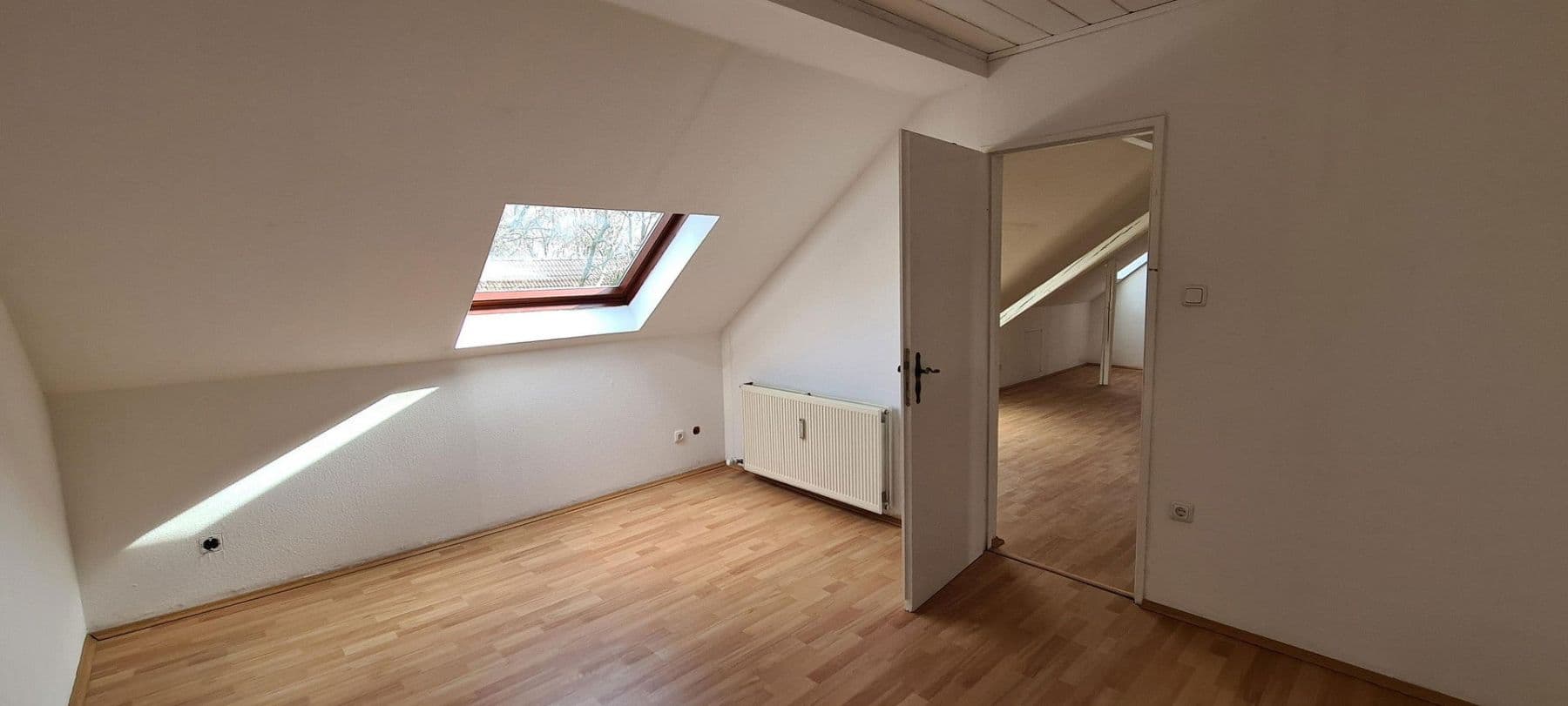 Prodej domu 385 m², pozemek 310 m², Papiermühlenstraße 6, Duisburg, Severní Porýní-Vestfálsko Prodej domu 385 m², pozemek 310 m², Papiermühlenstraße 6, Duisburg, Severní Porýní-Vestfálsko