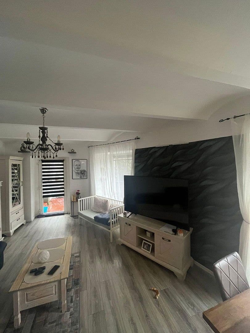 Pronájem bytu 2+1 54 m², Wuppertal, Severní Porýní-Vestfálsko Pronájem bytu 2+1 54 m², Wuppertal, Severní Porýní-Vestfálsko