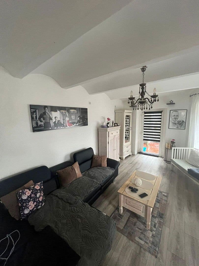 Pronájem bytu 2+1 54 m², Wuppertal, Severní Porýní-Vestfálsko Pronájem bytu 2+1 54 m², Wuppertal, Severní Porýní-Vestfálsko