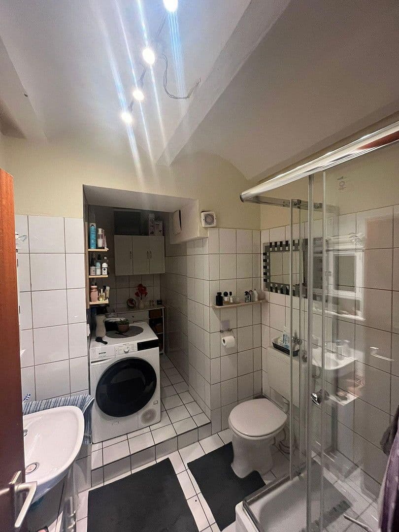 Pronájem bytu 2+1 54 m², Wuppertal, Severní Porýní-Vestfálsko Pronájem bytu 2+1 54 m², Wuppertal, Severní Porýní-Vestfálsko