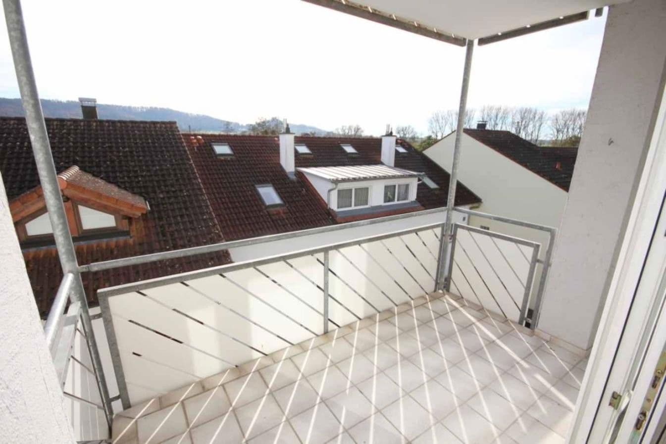 Pronájem bytu 3+1 65 m², Sandäckerstraße 54, Tübingen, Bádensko-Württembersko Pronájem bytu 3+1 65 m², Sandäckerstraße 54, Tübingen, Bádensko-Württembersko