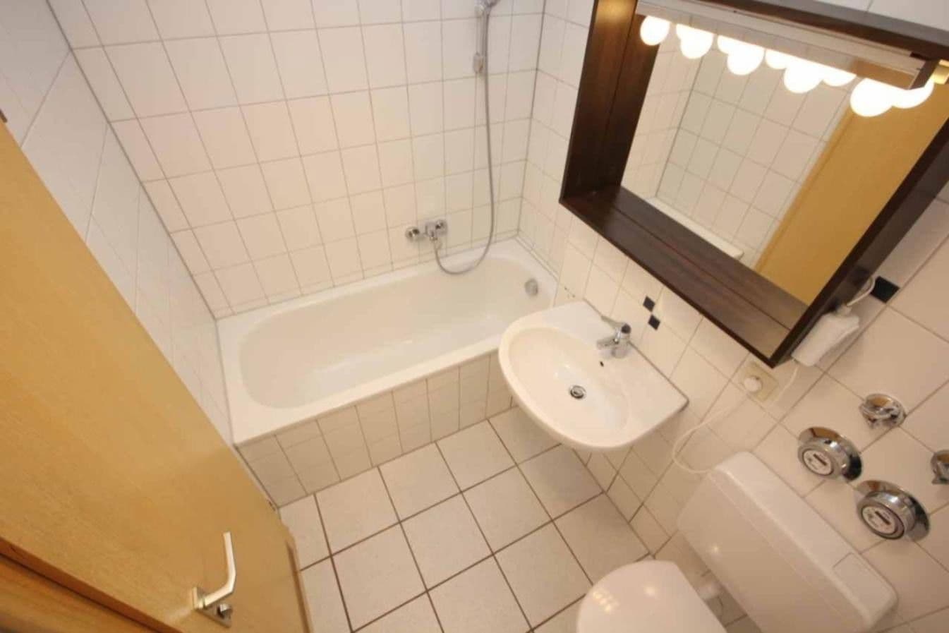 Pronájem bytu 3+1 65 m², Sandäckerstraße 54, Tübingen, Bádensko-Württembersko Pronájem bytu 3+1 65 m², Sandäckerstraße 54, Tübingen, Bádensko-Württembersko