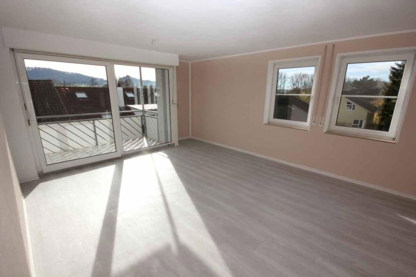 Pronájem bytu 3+1 65 m², Sandäckerstraße 54, Tübingen, Bádensko-Württembersko Pronájem bytu 3+1 65 m², Sandäckerstraße 54, Tübingen, Bádensko-Württembersko