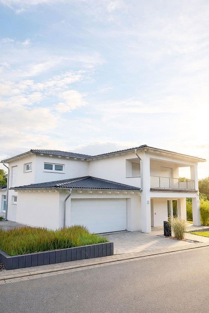 Prodej domu 226 m², pozemek 952 m², Bilshausen, Dolní Sasko Prodej domu 226 m², pozemek 952 m², Bilshausen, Dolní Sasko