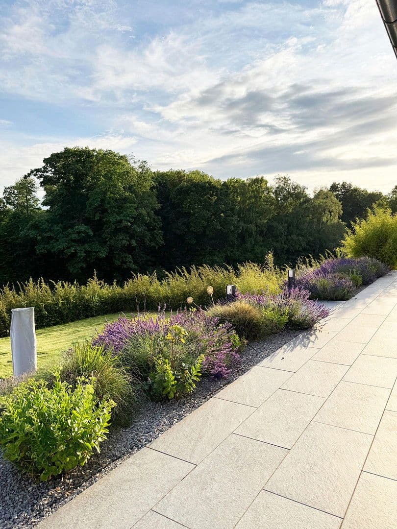 Prodej domu 226 m², pozemek 952 m², Bilshausen, Dolní Sasko Prodej domu 226 m², pozemek 952 m², Bilshausen, Dolní Sasko