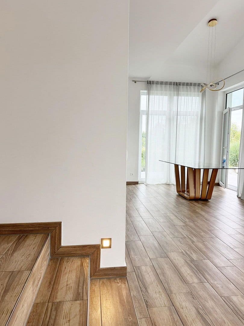 Prodej domu 226 m², pozemek 952 m², Bilshausen, Dolní Sasko Prodej domu 226 m², pozemek 952 m², Bilshausen, Dolní Sasko