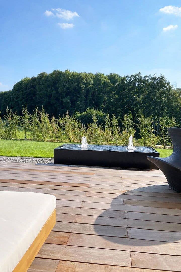 Prodej domu 226 m², pozemek 952 m², Bilshausen, Dolní Sasko Prodej domu 226 m², pozemek 952 m², Bilshausen, Dolní Sasko