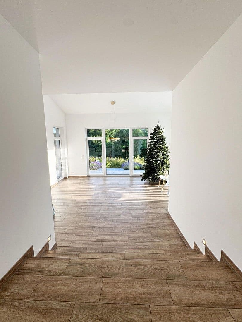 Prodej domu 226 m², pozemek 952 m², Bilshausen, Dolní Sasko Prodej domu 226 m², pozemek 952 m², Bilshausen, Dolní Sasko