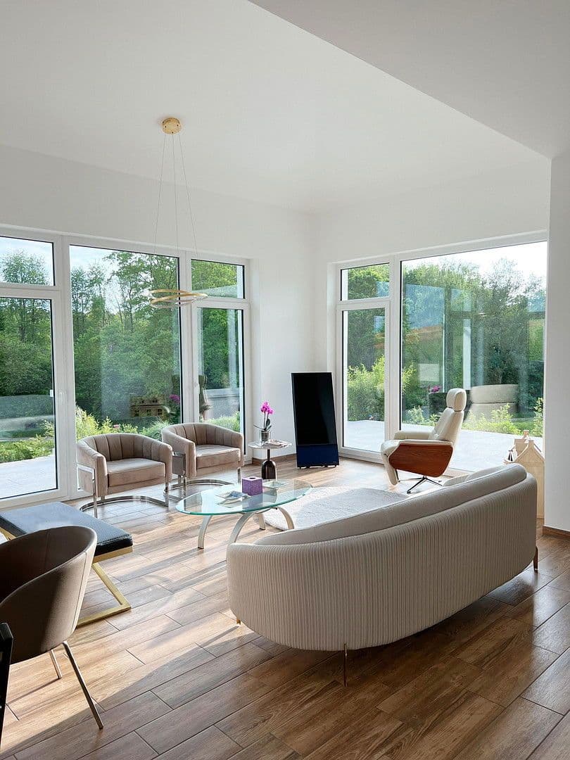 Prodej domu 226 m², pozemek 952 m², Bilshausen, Dolní Sasko Prodej domu 226 m², pozemek 952 m², Bilshausen, Dolní Sasko