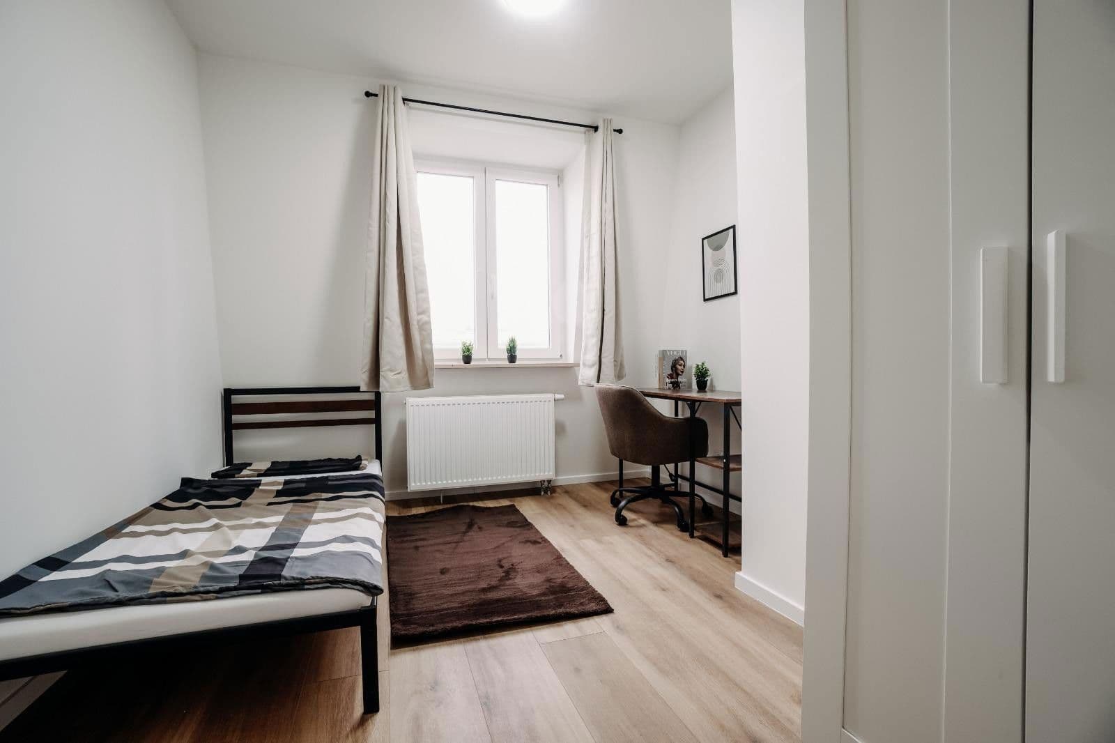 Pronájem bytu 14 m², Grimmeisenstraße 14, München -Bogenhausen, Bavorsko Pronájem bytu 14 m², Grimmeisenstraße 14, München -Bogenhausen, Bavorsko